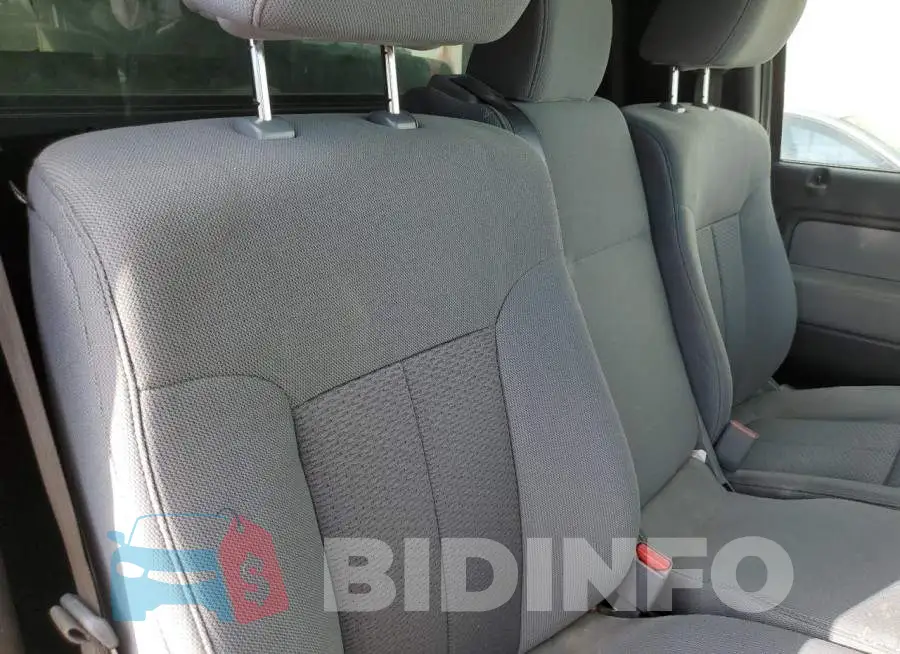 1FTNF1CF1EKE27452 Photo# 10