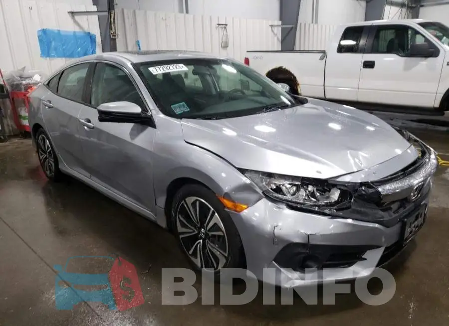 19XFC1F30GE007783 Photo# 4