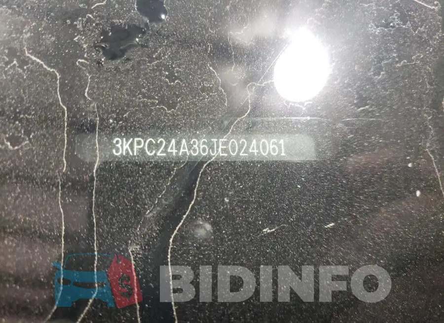 3KPC24A36JE024061 Photo# 12