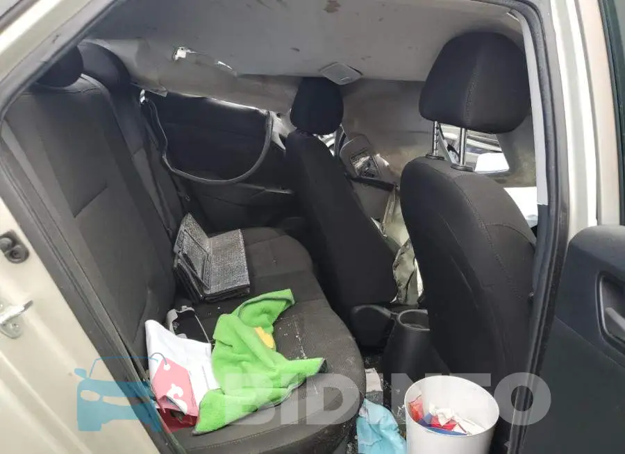 3KPC24A60LE101682 Photo# 10