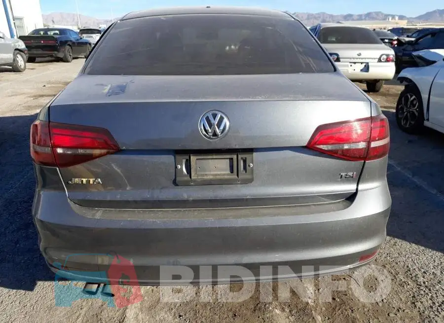 3VW167AJ1HM372312 Photo# 6