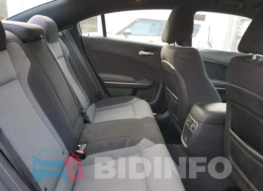 2C3CDXHG4FH742180 Photo# 10