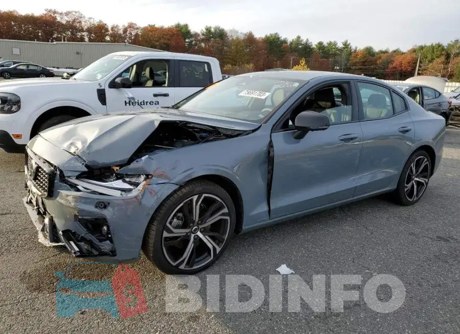 7JRL12TW4PG227149 Photo# 1