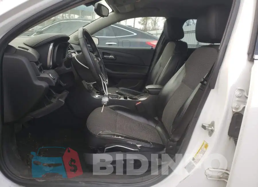 1G11D5SL9FF169784 Photo# 7