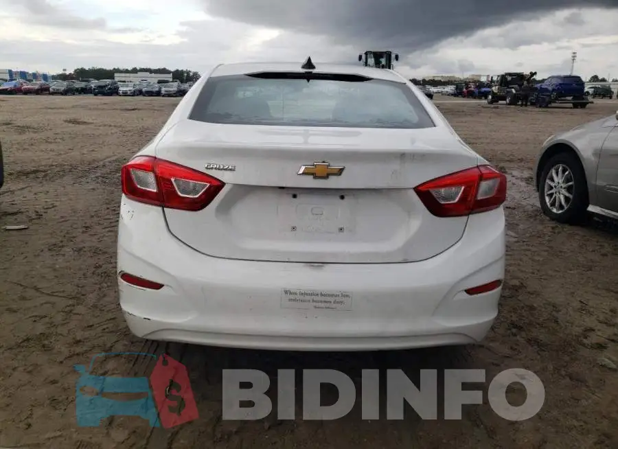1G1BC5SMXH7183321 Photo# 6