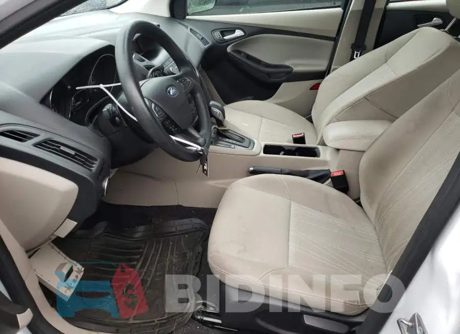 1FADP3F2XJL252643 Photo# 7