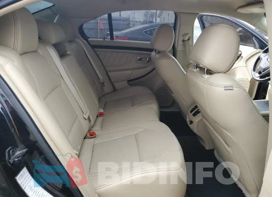 1FAHP2F87FG102893 Photo# 10