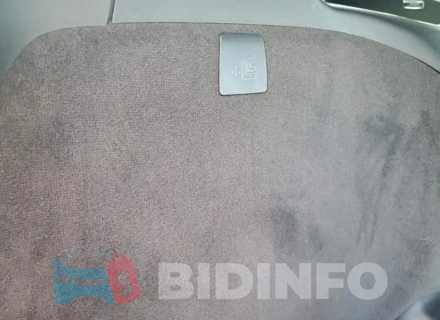 WP0AA2A86JS260166 Photo# 10