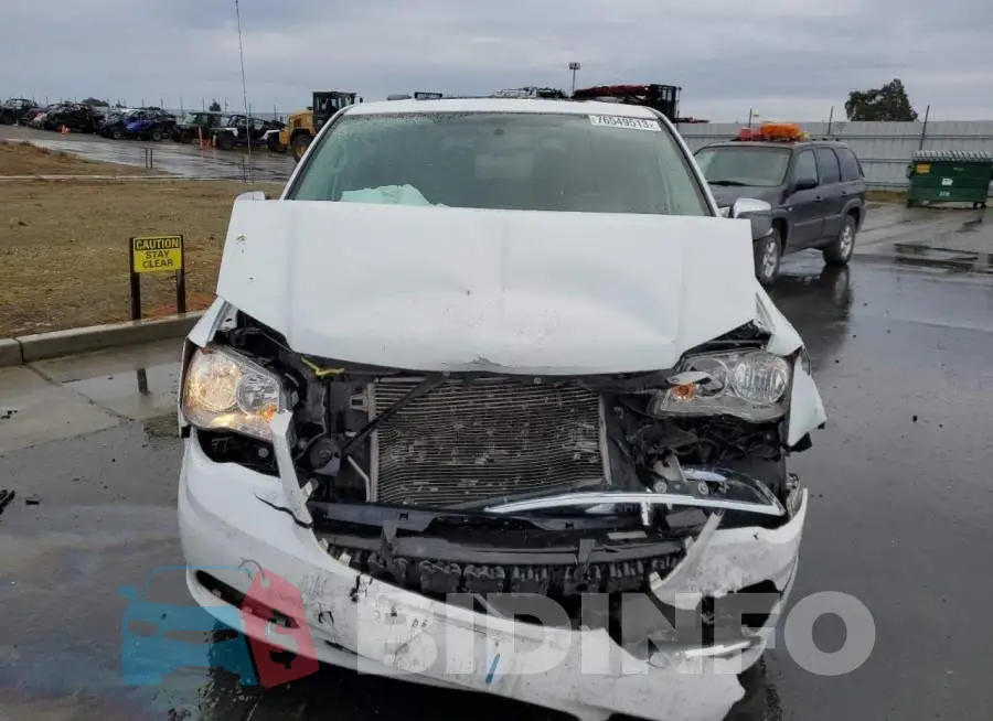 2C4RC1CG2GR174729 Photo# 5