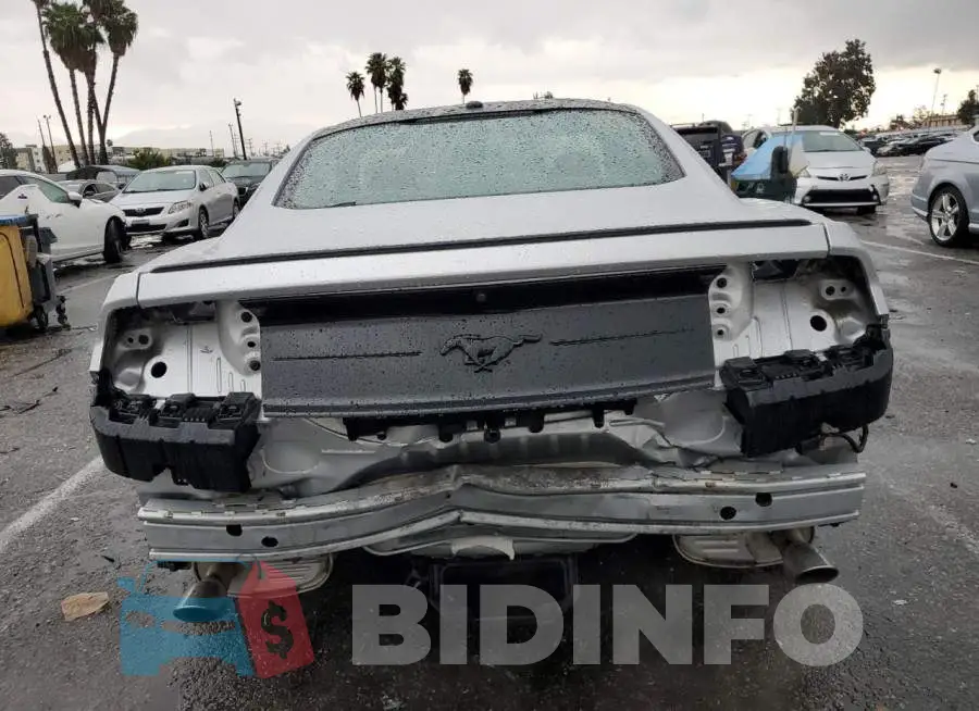 1FA6P8TH6K5202424 Photo# 6