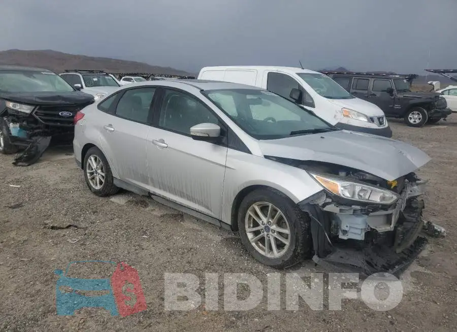 1FADP3F24GL351886 Photo# 4