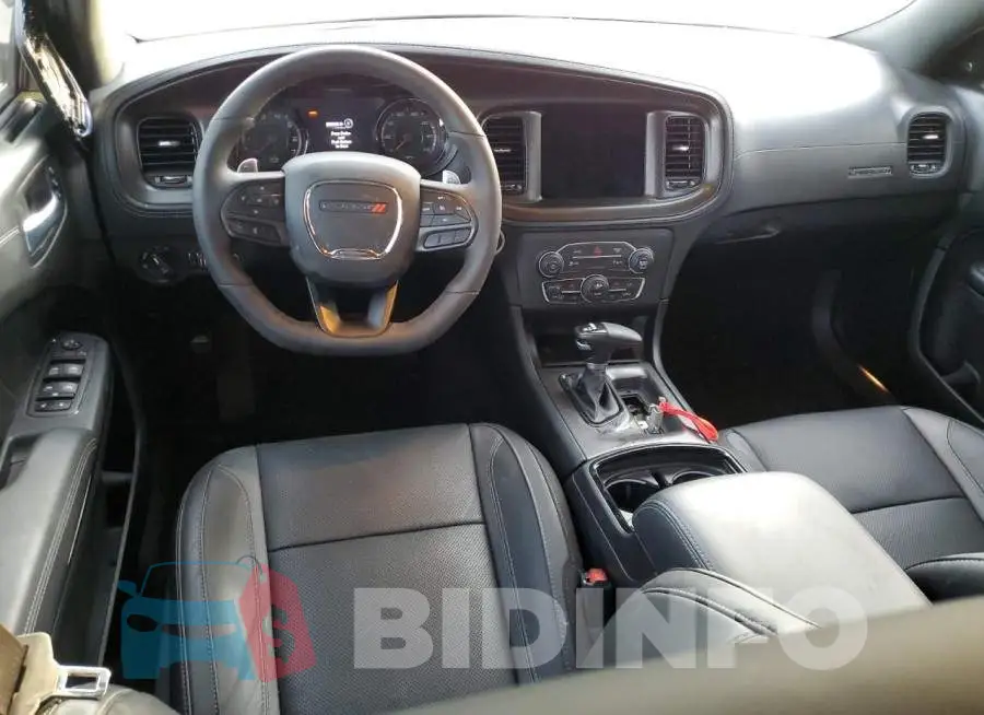2C3CDXBG8PH532188 Photo# 8
