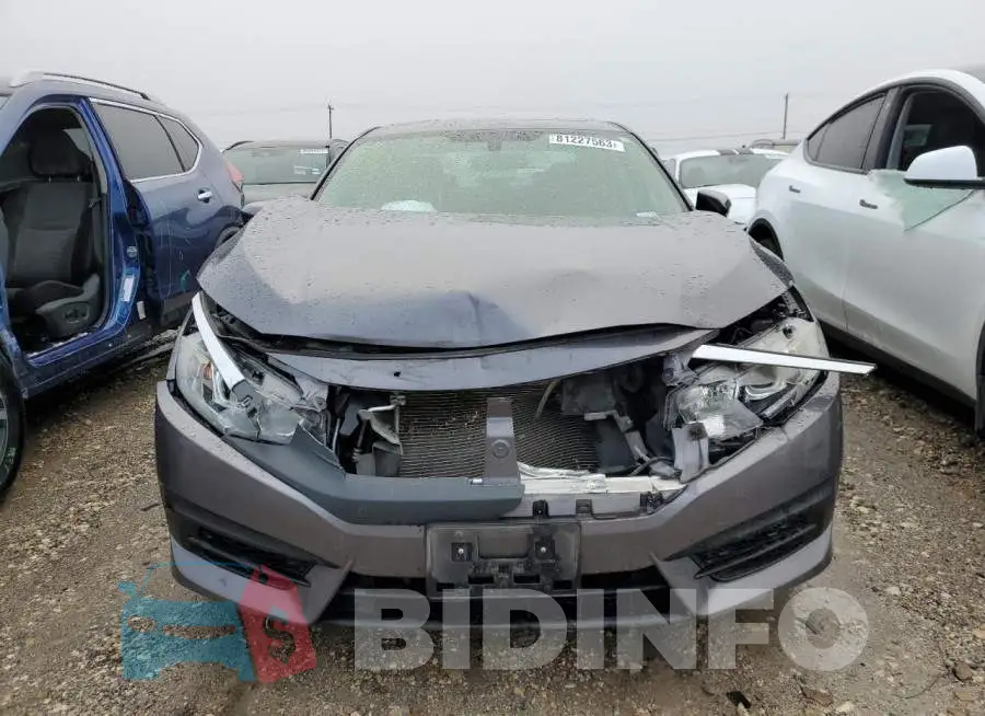 19XFC2F77HE066839 Photo# 5