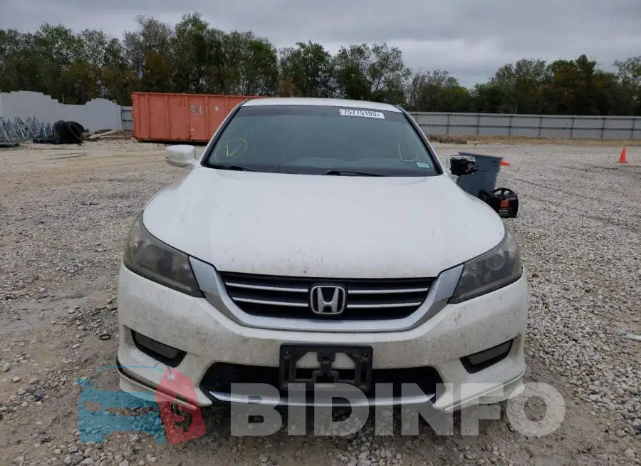 1HGCR2F58EA211628 Photo# 5