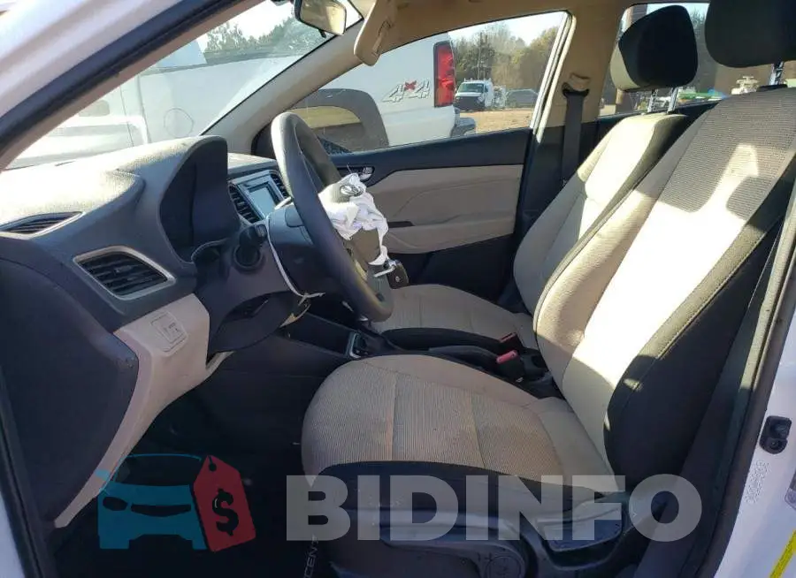 3KPC24A68NE169182 Photo# 7