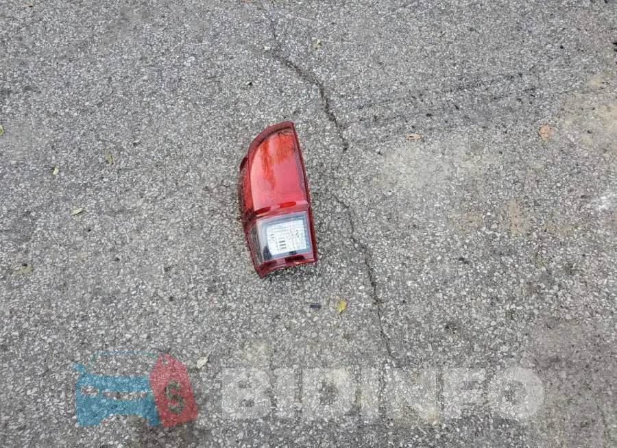 3TMCZ5ANXKM192702 Photo# 12