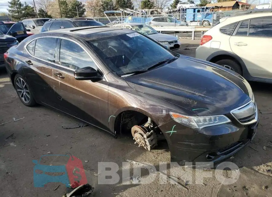 19UUB2F71FA005482 Photo# 4