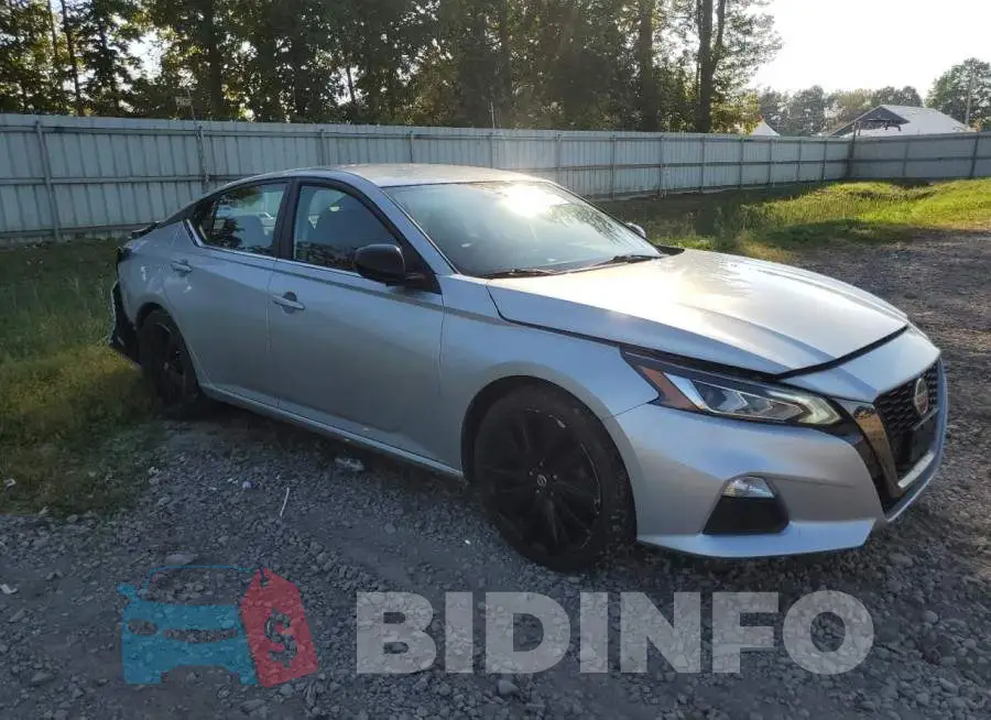 1N4BL4CV3LC182414 Photo# 4
