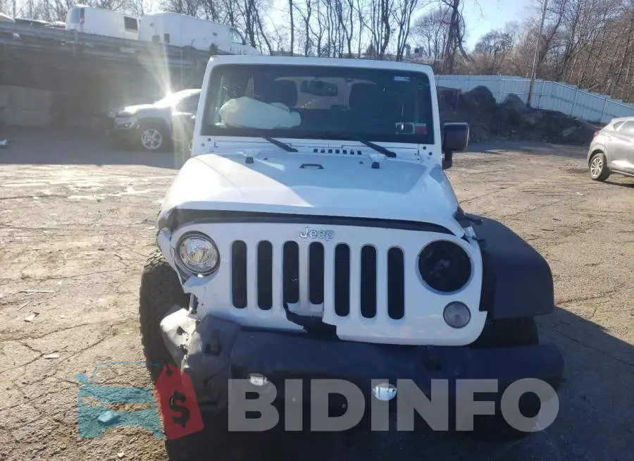 1C4BJWFG0JL841796 Photo# 5