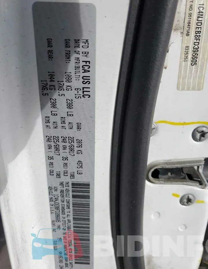 1C4NJDEB8FD396605 Photo# 12