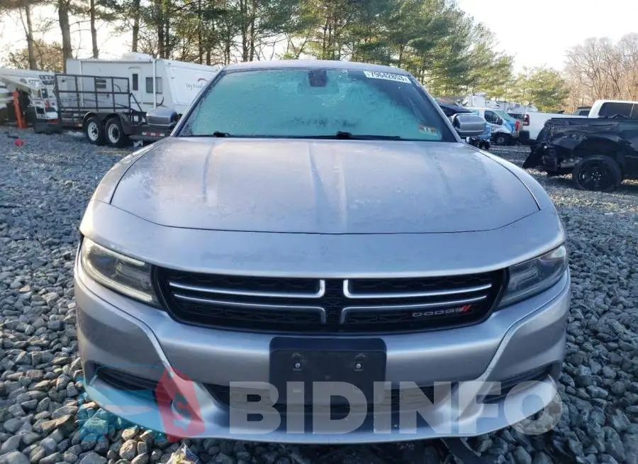 2C3CDXFG1FH867396 Photo# 5
