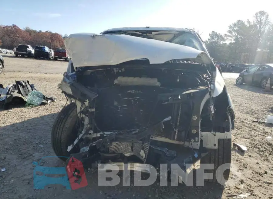 5LMJJ2TT2MEL19100 Photo# 5
