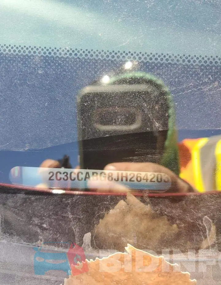 2C3CCABG8JH264203 Photo# 12