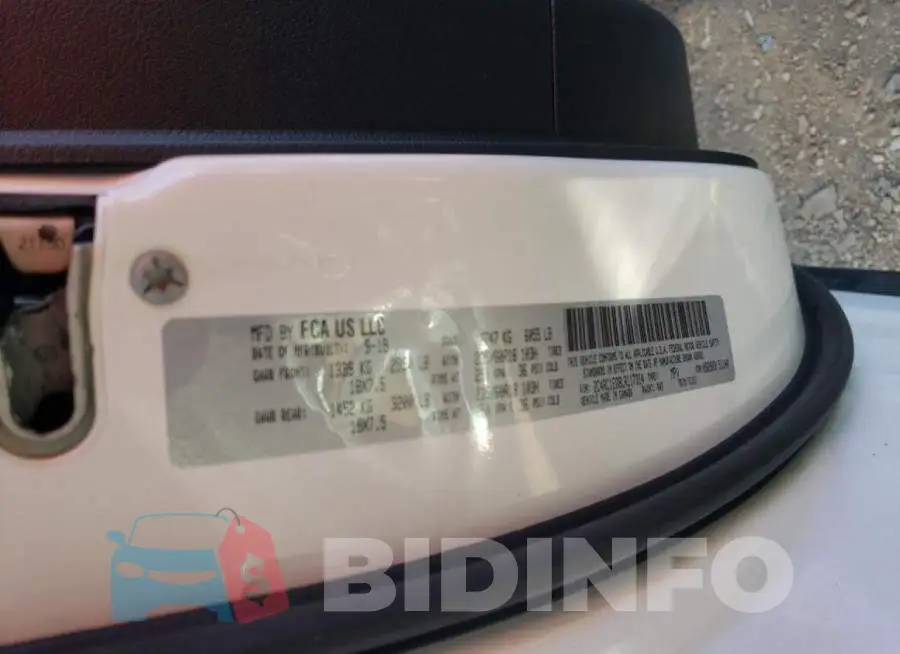 2C4RC1EG8LR117314 Photo# 13