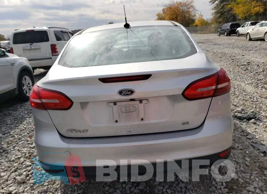1FADP3F24HL215680 Photo# 6