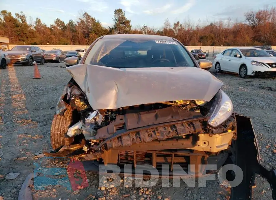 1FADP3F29GL303056 Photo# 5