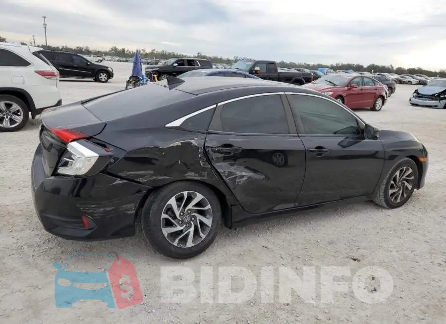 19XFC2F71HE079022 Photo# 3