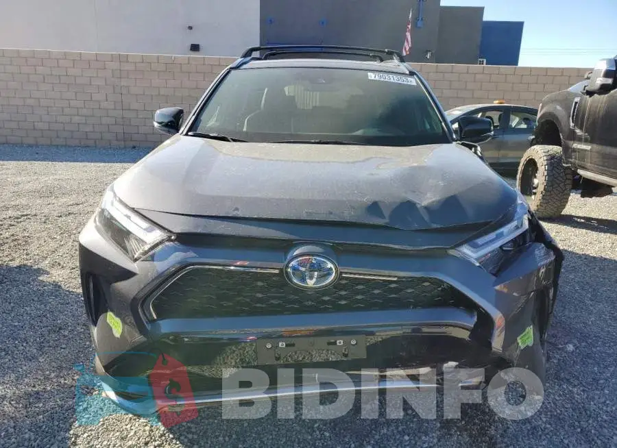 JTMEB3FV8PD128641 Photo# 5