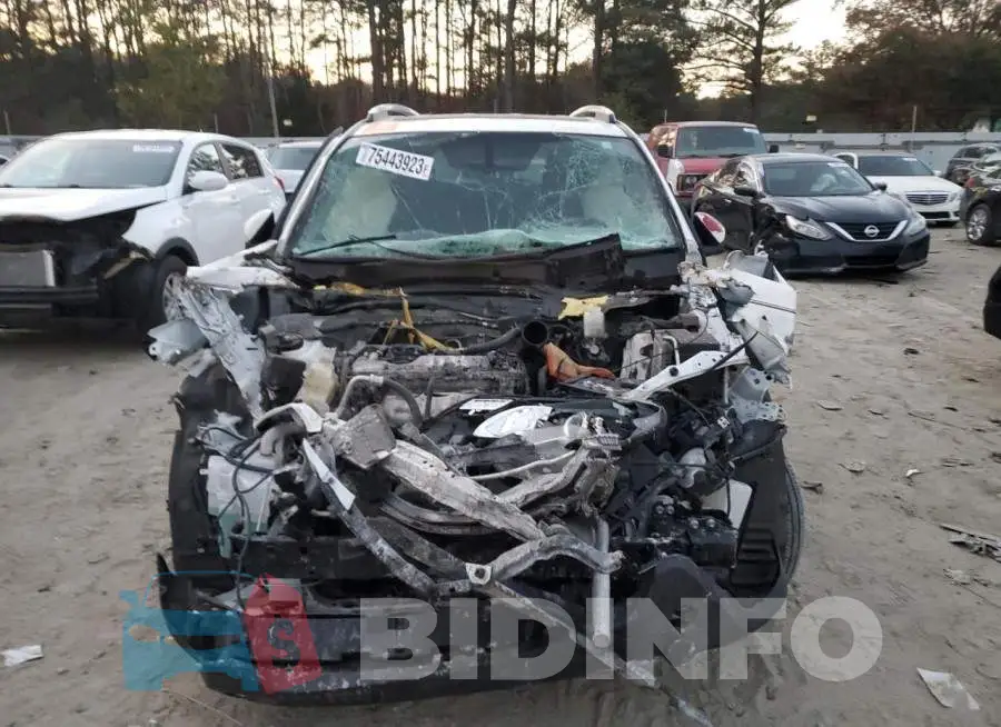 JTMRFREV8FD169957 Photo# 5