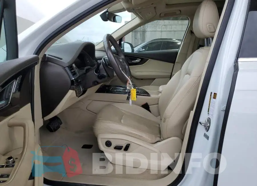 WA1LAAF79HD032478 Photo# 7