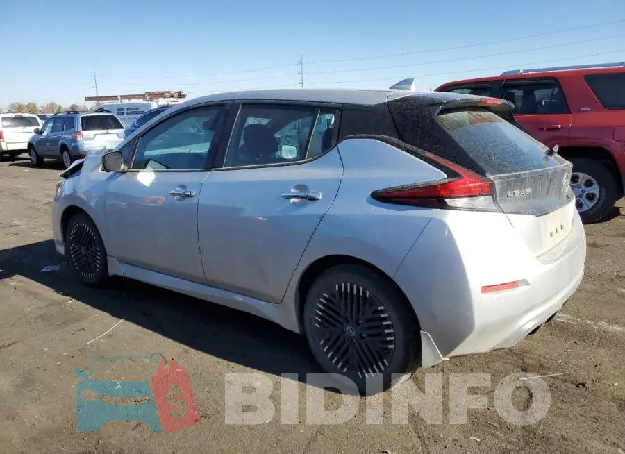 1N4CZ1CV8PC552084 Photo# 2