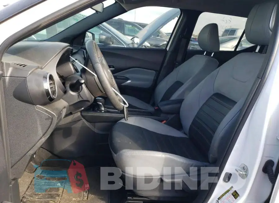 3N1CP5DV5PL530282 Photo# 7