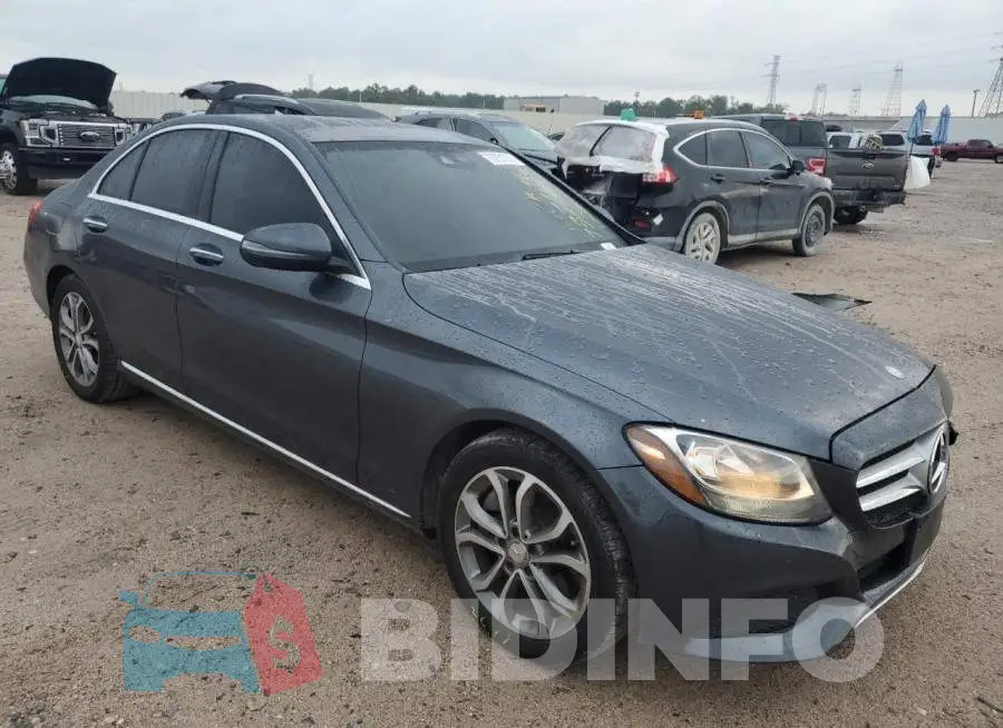 55SWF4JB8GU152943 Photo# 4