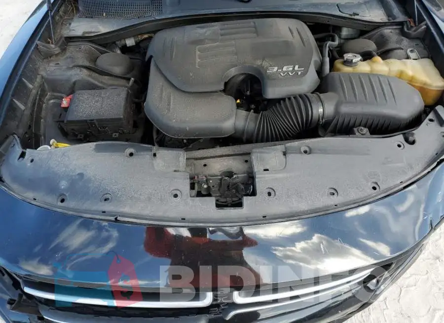 2C3CDXBG6FH870817 Photo# 11