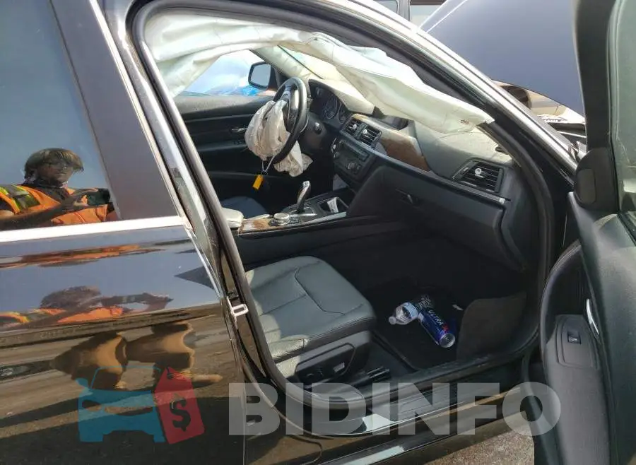 WBA3A9G50FNT09024 Photo# 5
