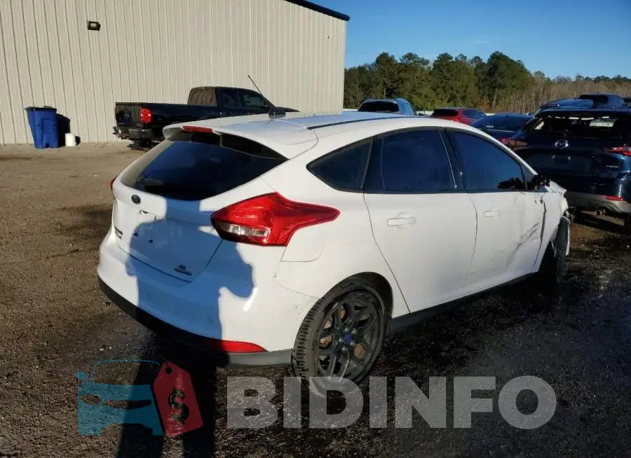 1FADP3K22GL346076 Photo# 3