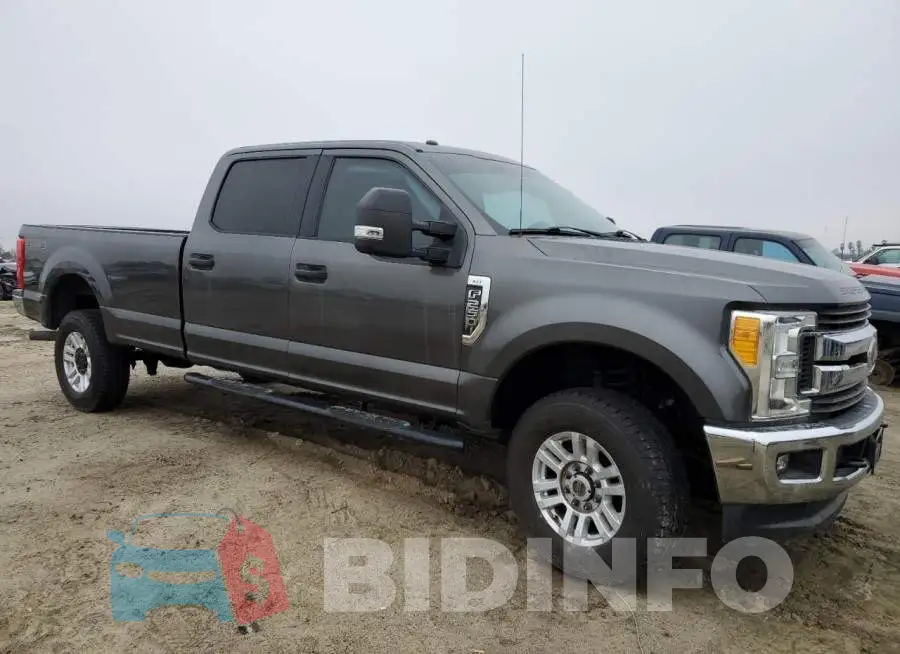 1FT7W2B69HEB17598 Photo# 4