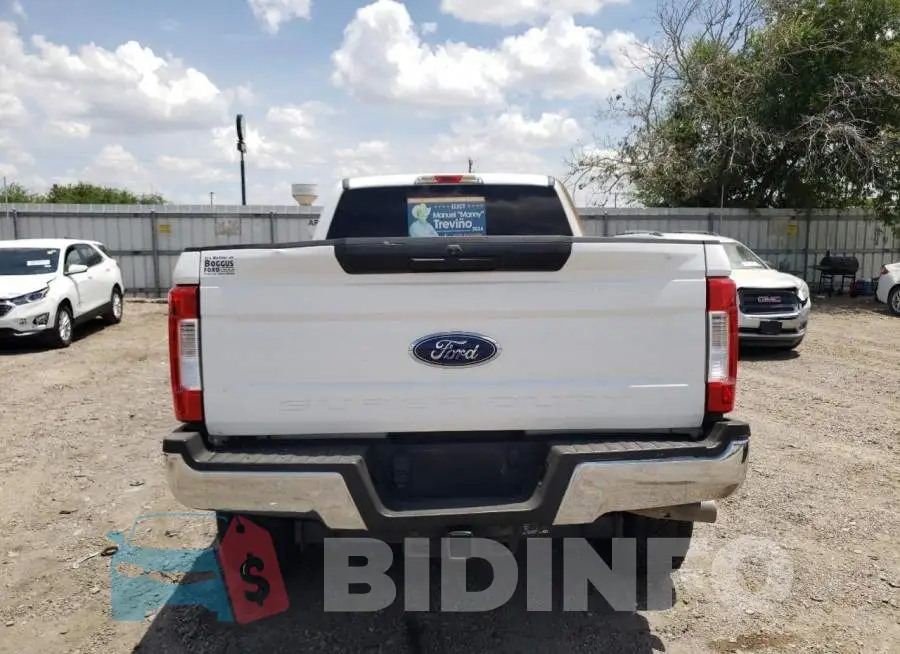 1FT7W2BT1JEB68458 Photo# 6