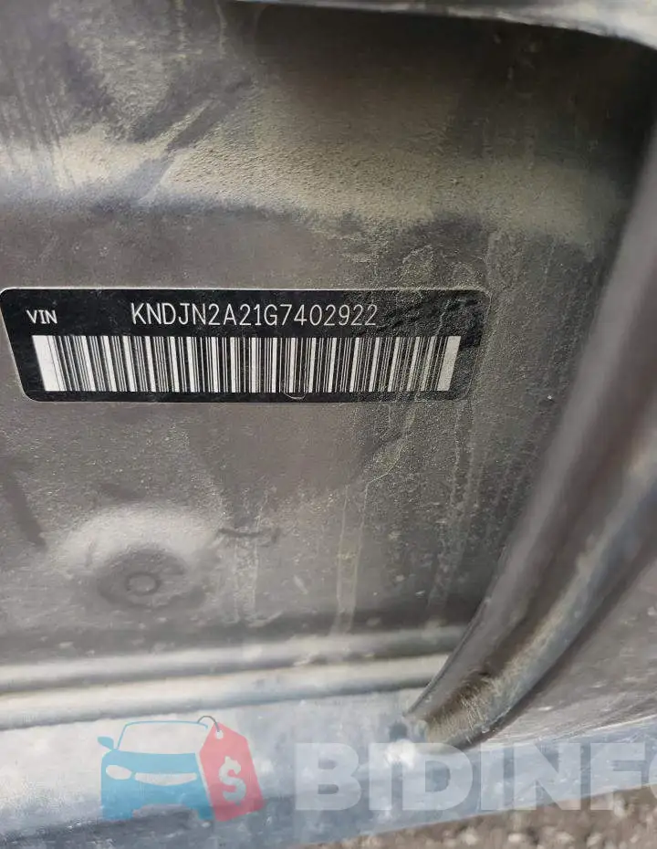 KNDJN2A21G7402922 Photo# 12