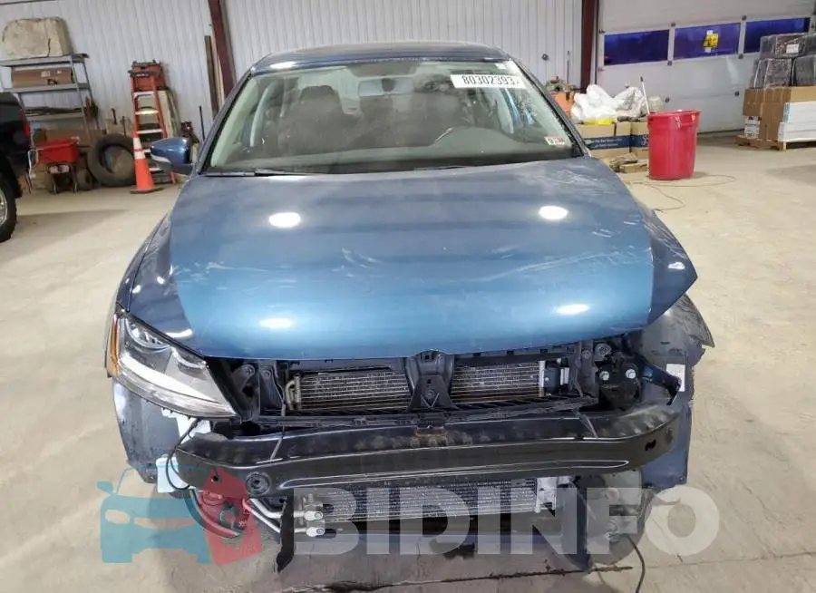 3VWDB7AJXJM242561 Photo# 5