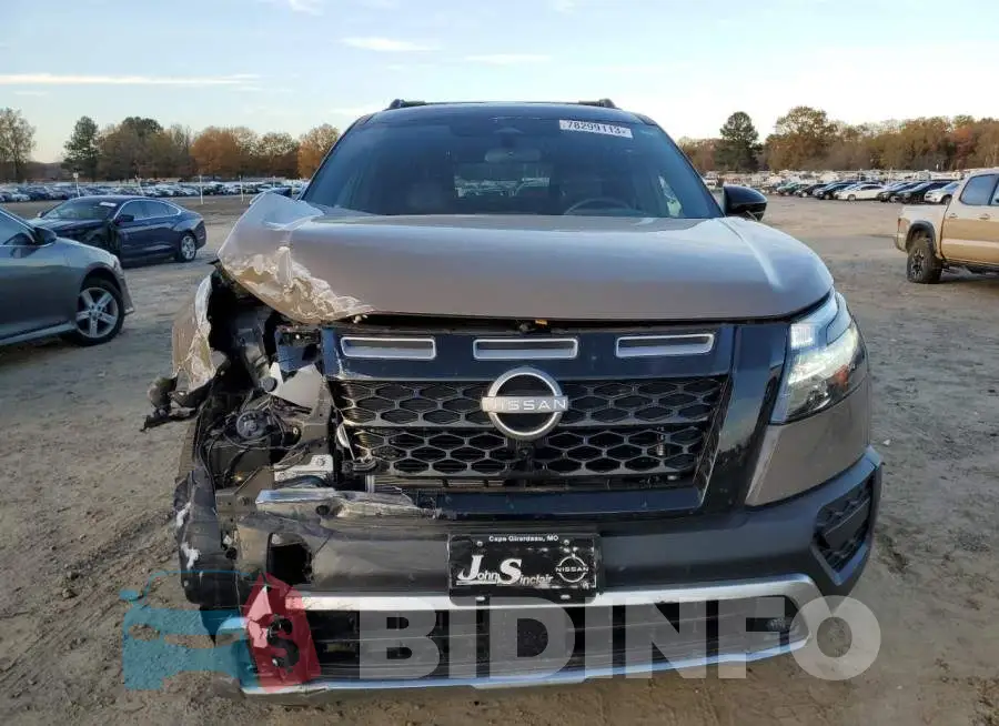 5N1DR3BD3PC274497 Photo# 5