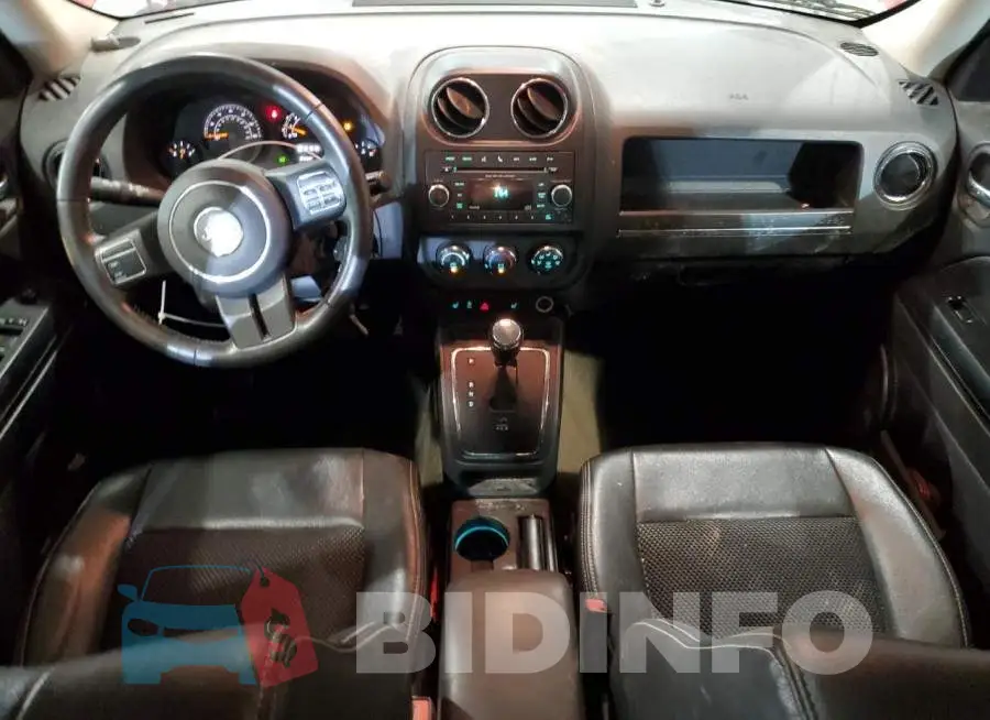 1C4NJRBB8GD805513 Photo# 8