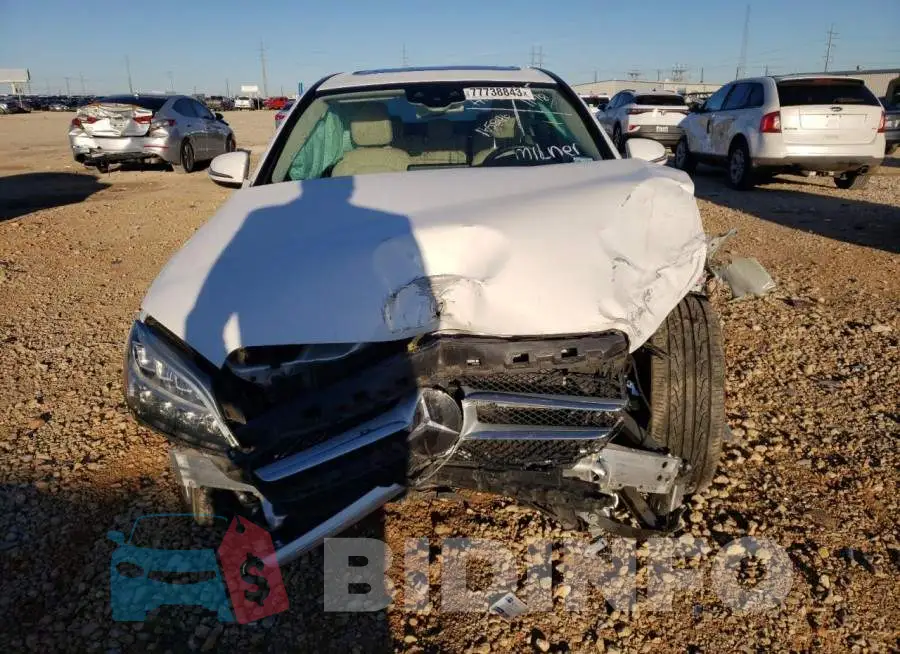 55SWF8DB4KU300937 Photo# 5