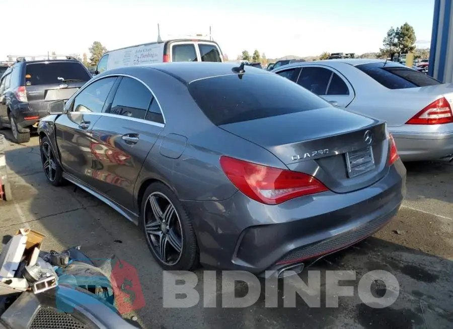 WDDSJ4EB3FN215543 Photo# 2