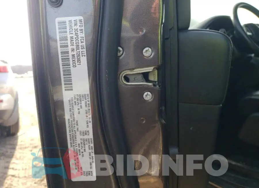 3C4PDCGB0LT263821 Photo# 13