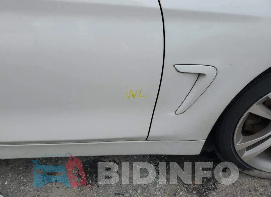 WBA4J3C57KBL05331 Photo# 12